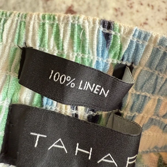 Tahari Multicolor Leaf Print Capri Pants - Picture 8 of 14